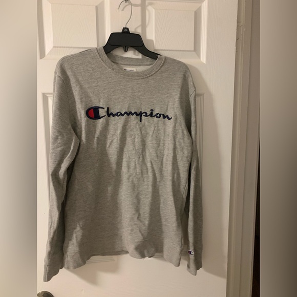 Shirts👕 - Picture 2 of 4